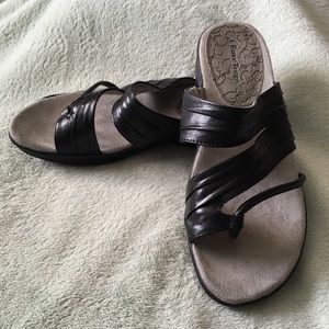 bare traps sandals clearance